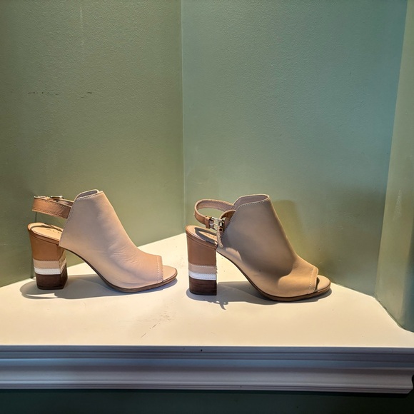 ALDO, nude coloured leather shoe with 4” block multicoloured heel. Size US 8.5 - Picture 1 of 8